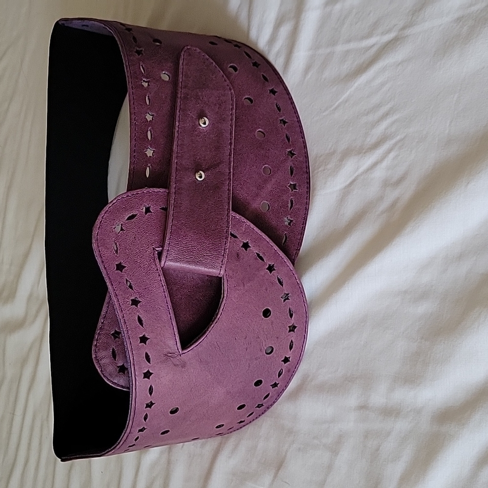 Women's cumberbun leather belt with elastic back